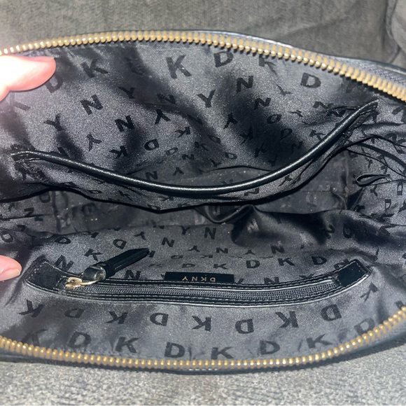 DKNY Black Crossbody Bag with Chain Detail - Picture 4 of 8